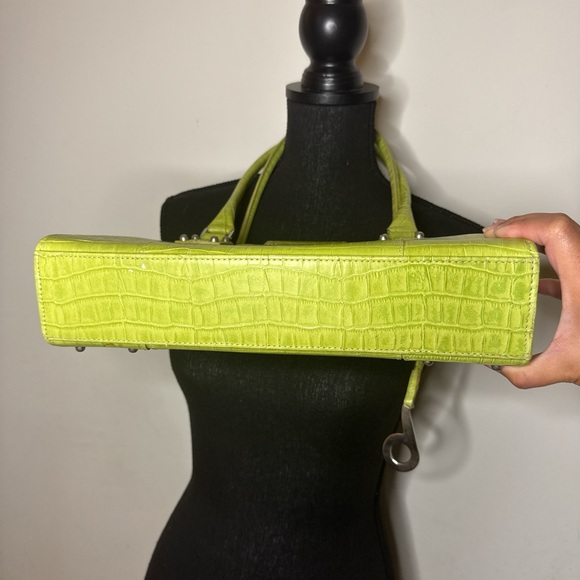 Lime Green Croc Embossed Shoulder Bag Y2K Retro 2000s Style Metal Ring Detail - Picture 6 of 8
